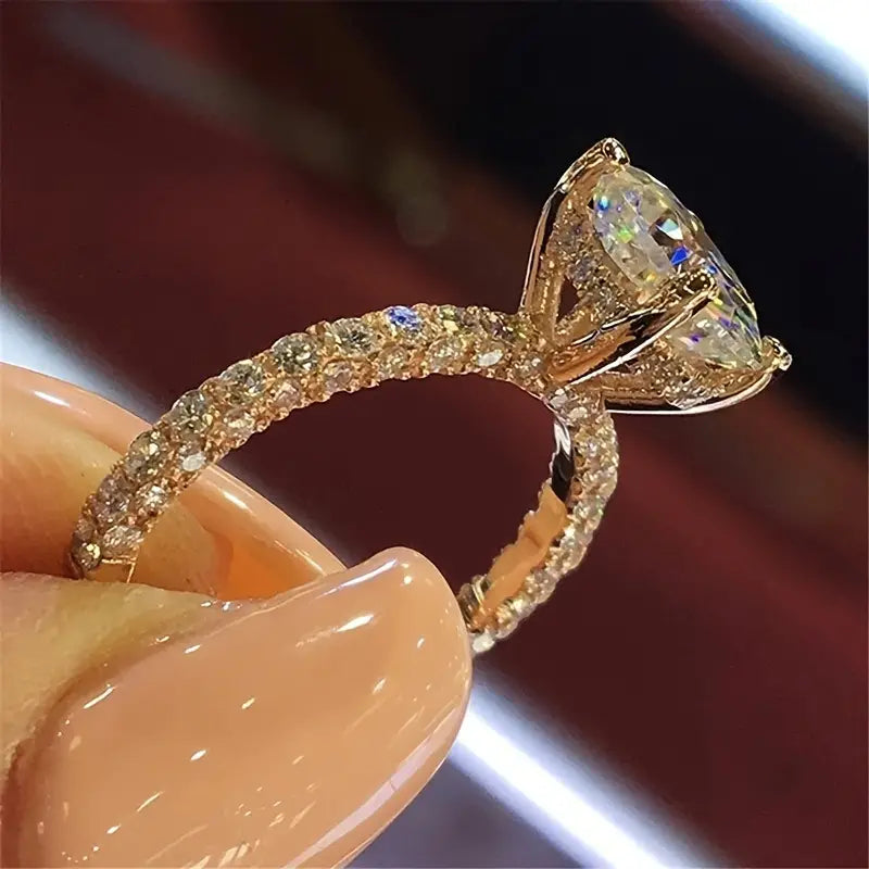 Luxury Blingbling Ladies Fashion Halo Ring, Elegant Crystal zirconia Engagement Band Accessory For Wedding And Party, Women's Gift Jewelry Ring